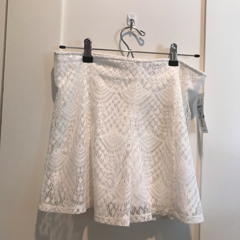 White lace shorts